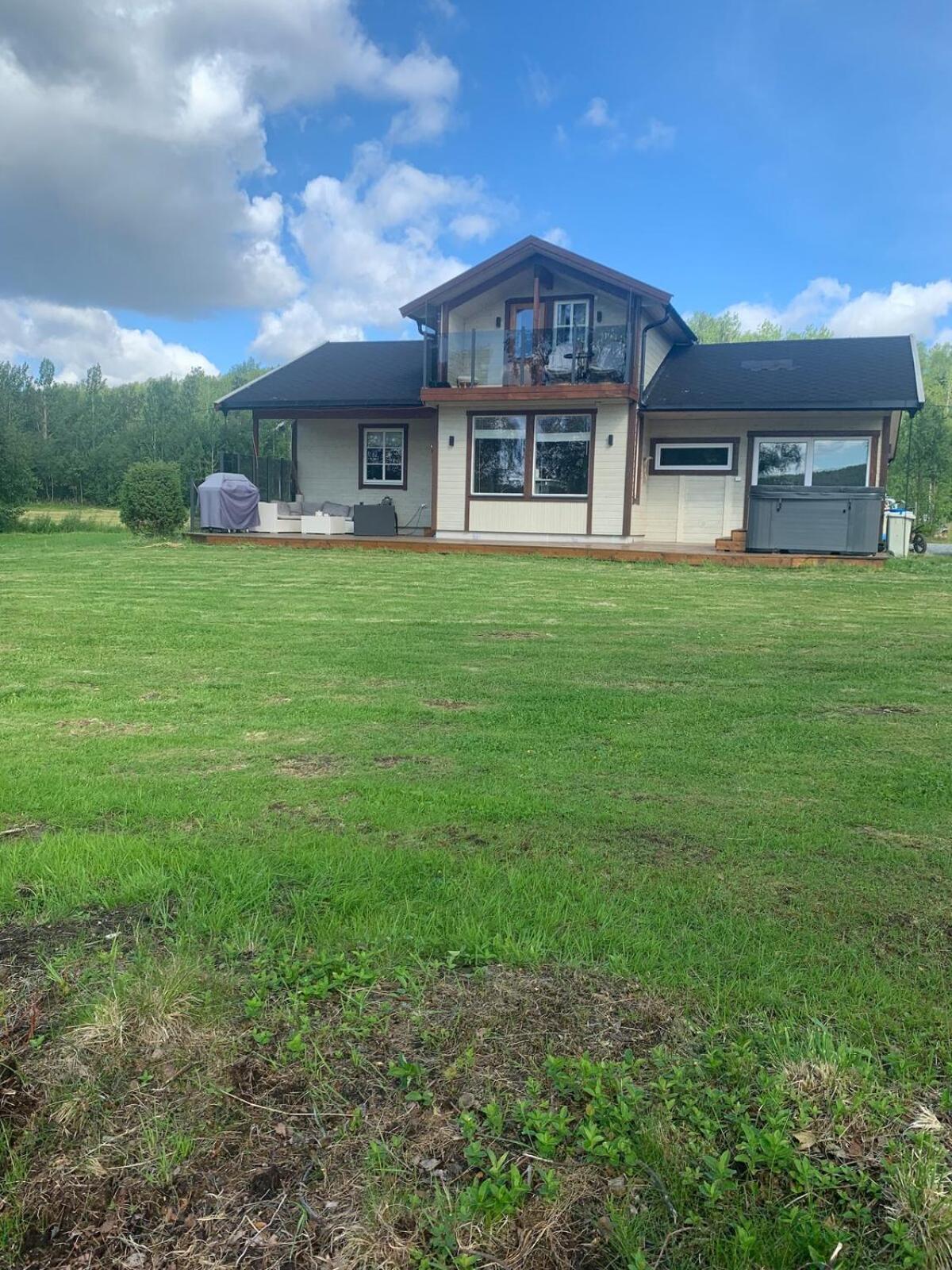 Cottage With Good Standard Next To Neiden River Eksteriør billede