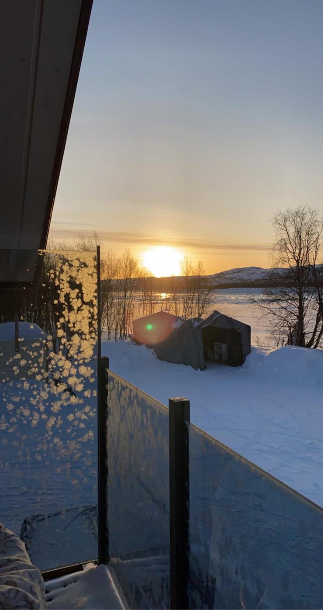 Cottage With Good Standard Next To Neiden River Eksteriør billede